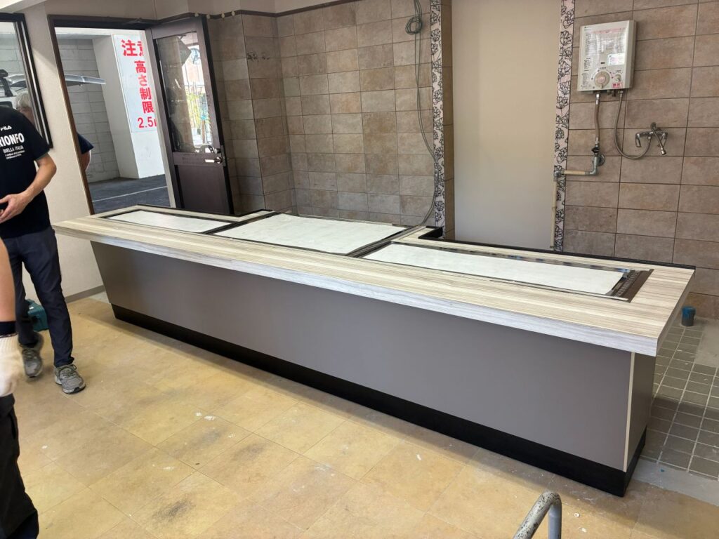 大阪府に納入した鉄板カウンター②